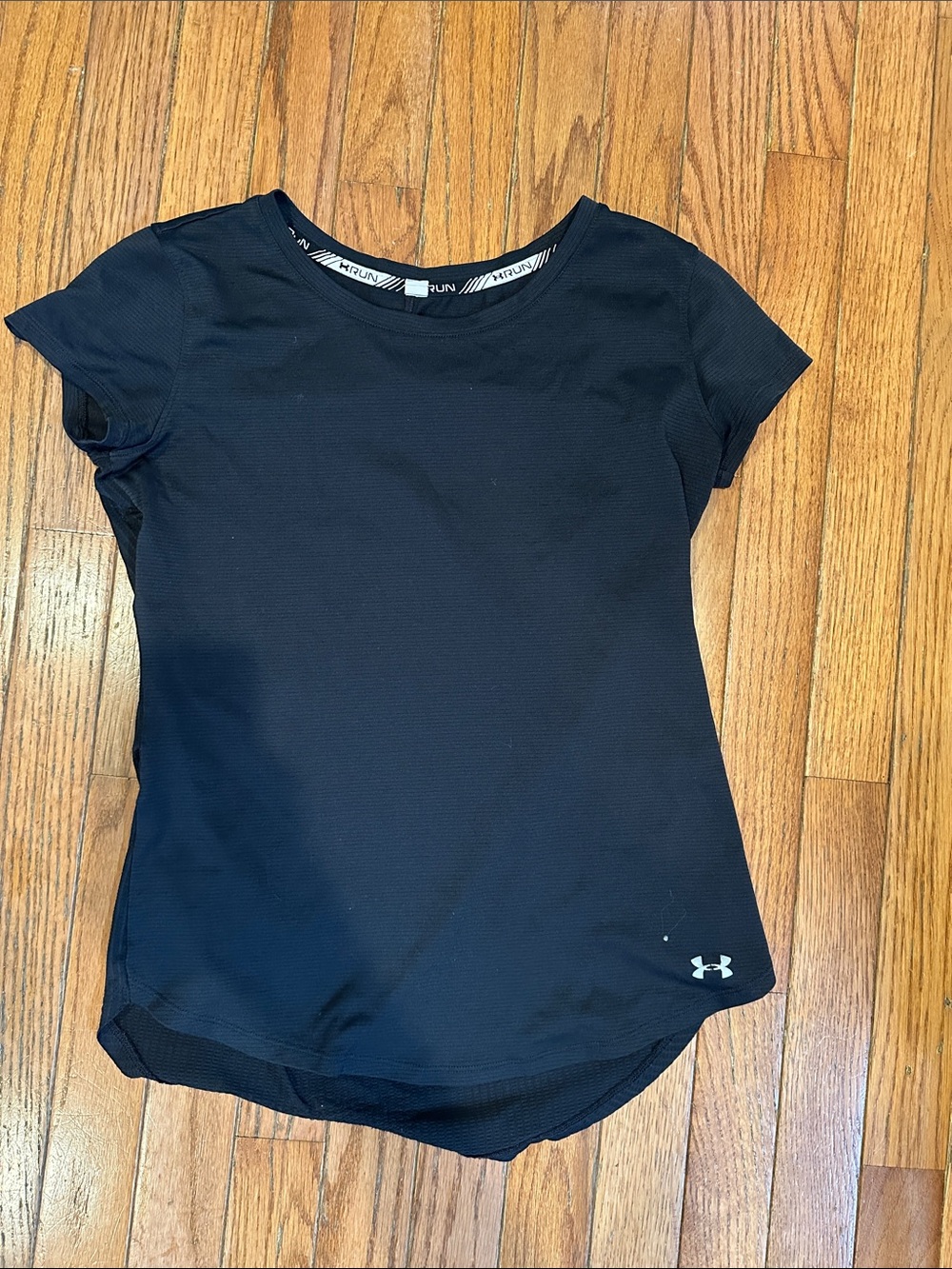 Under Armour Women’s Black Short Sleeve Athletic Tee